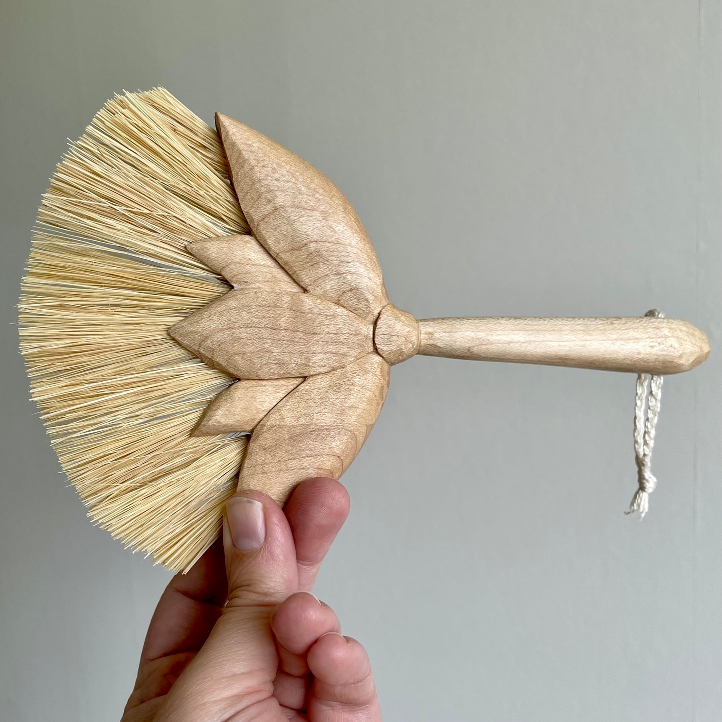 Flower Brush in Maple
