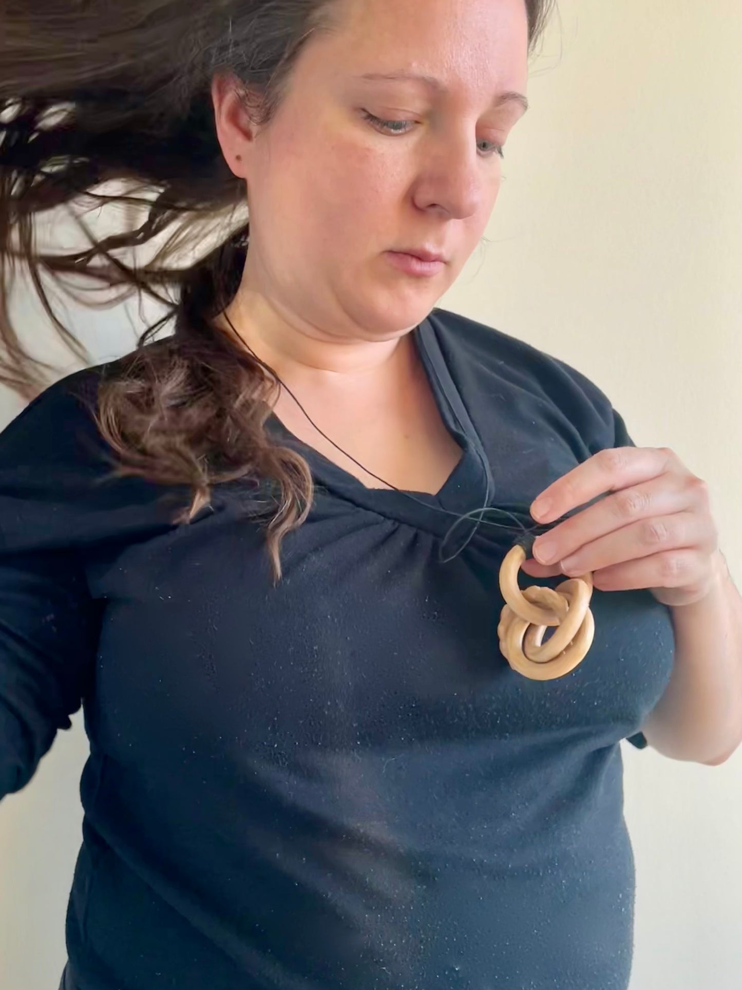 Large 4-Ring Knot with Braided Wheat Carving