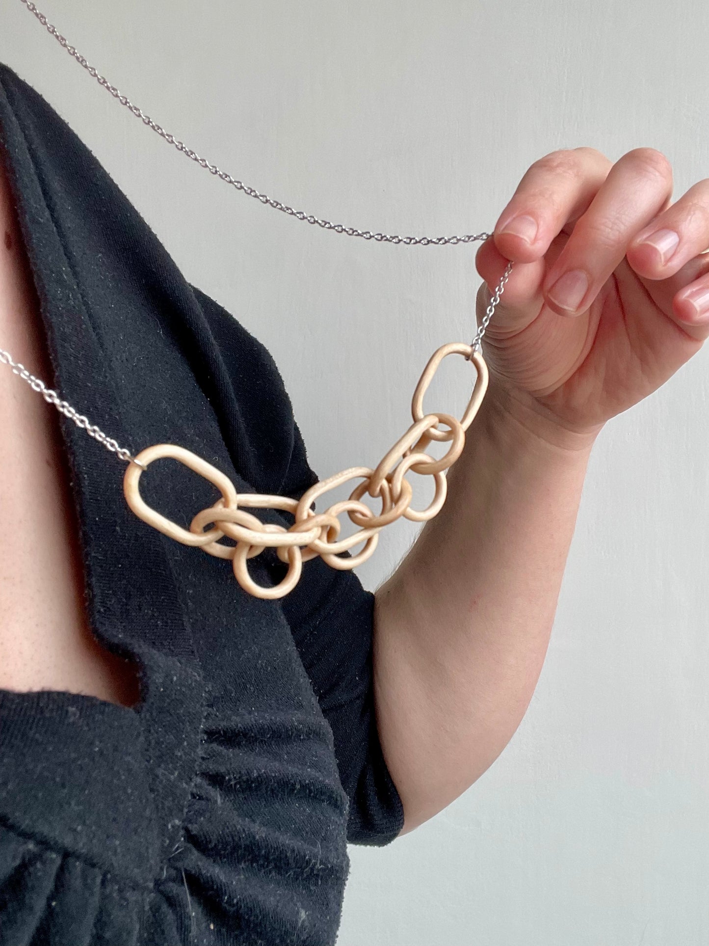 Twelve-Link Chain in Maple