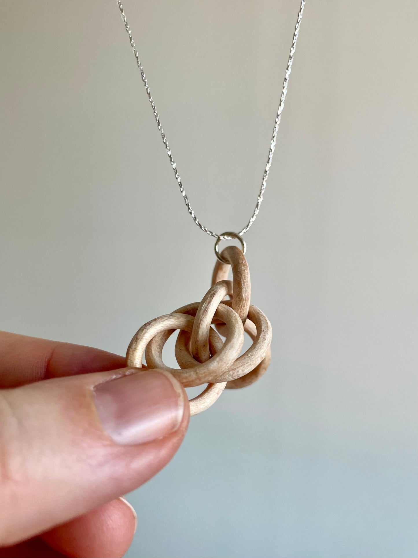 Maple Six-Ring Tangle