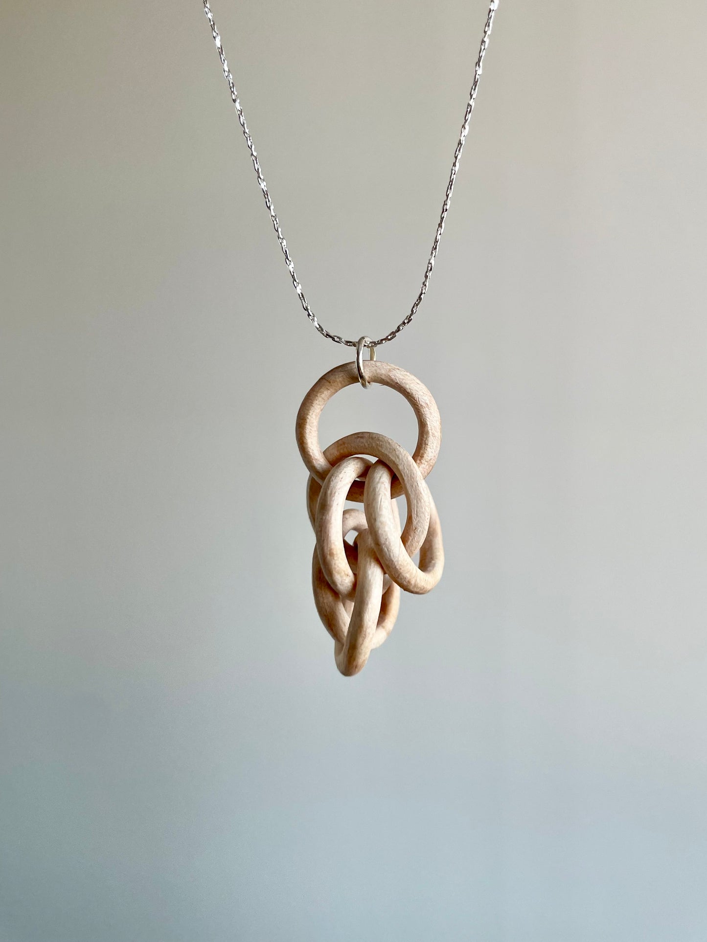 Maple Six-Ring Tangle