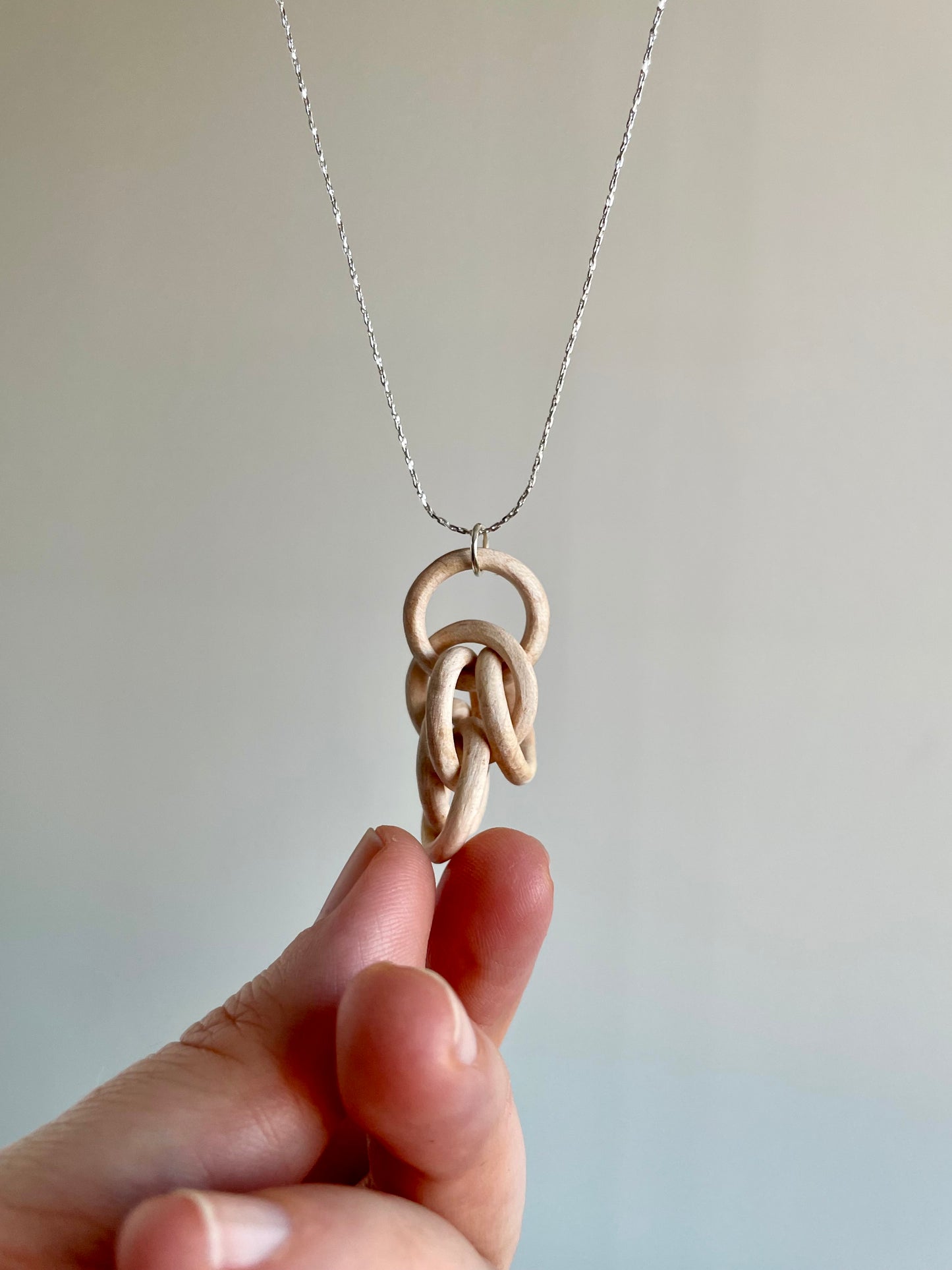 Maple Six-Ring Tangle