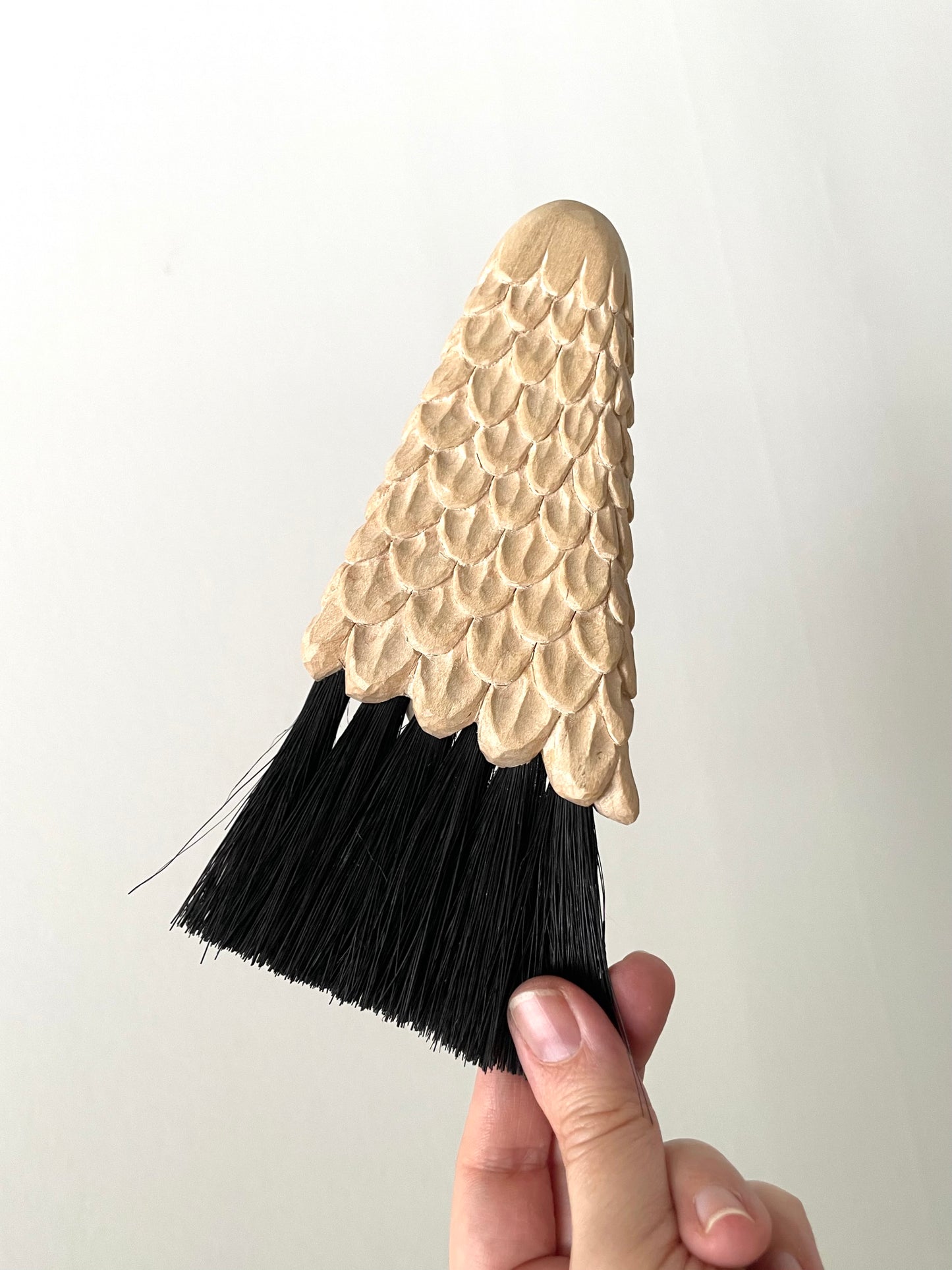 Fishfeather Maximalist Brush in Maple